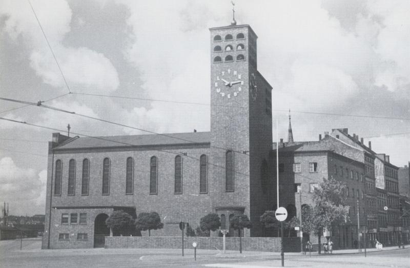 Plik:Katholische Christus-Königkirche.jpg