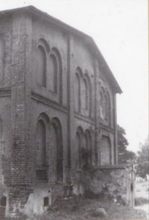 Plik:Rzędziny gorzelnia 05.jpg