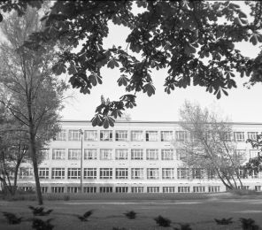Budynek Wydziału Rolniczego przy ul. J. Słowackiego 17 Fot. Witold Chromiński (1965)