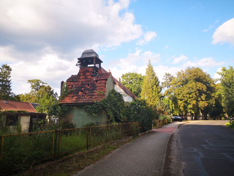 Plik:Stolec remiza strażacka 010.jpg