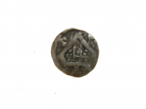 Denar nieokreślonego biskupa, XIV w., mennica Kołobrzeg, srebro, ø 11,3 mm