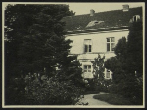 Letnia posiadłość Dohrnów w Klęskowie (niem. Hökendorf), przed 1938. Fot. ze zbiorów Książnicy Pomorskiej.